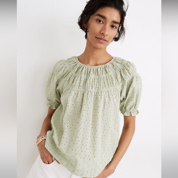 Madewell Tops - Madewell Daisy Embroidered Puff-Sleeve Top